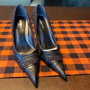 Michael Antonio heels size 8 leather with studs